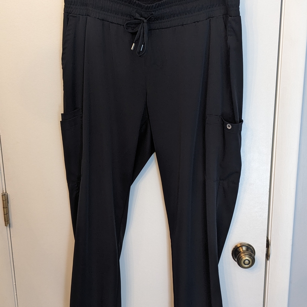 Beyond Scrubs Black Scrub Pants
